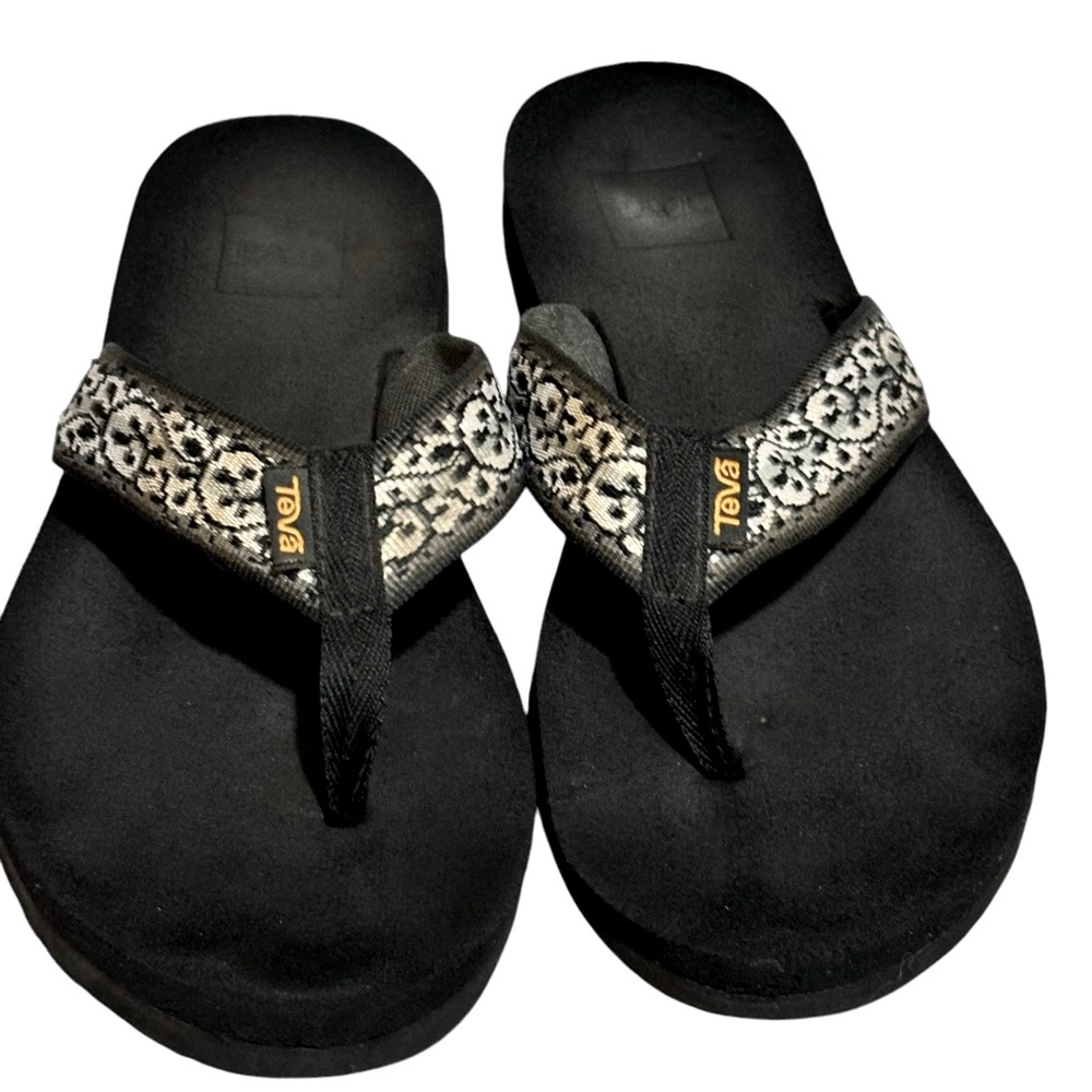 TEVA Sandals Flip Flops Black & White